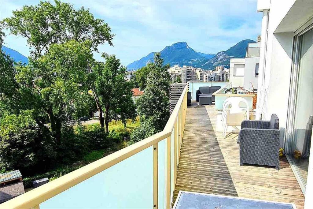 Grand Appartement Avec Vue Magnifique - Vercors - Une Experience Unique - Wifi Gratuit Grenoble Esterno foto