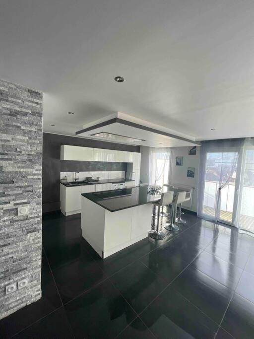 Grand Appartement Avec Vue Magnifique - Vercors - Une Experience Unique - Wifi Gratuit Grenoble Esterno foto