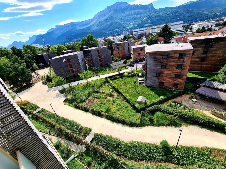 Grand Appartement Avec Vue Magnifique - Vercors - Une Experience Unique - Wifi Gratuit Grenoble Esterno foto